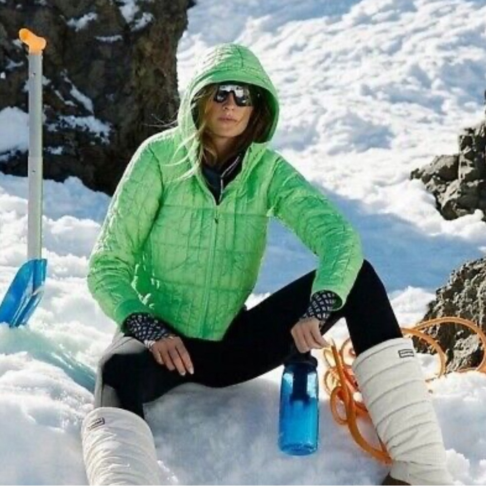 Free People FP Movement Light As A Feather Packable Puffer Jacket Lime Glow Sz M